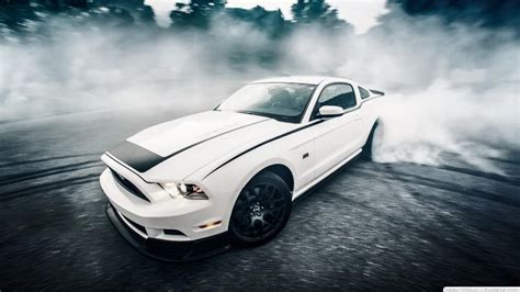 Mustang Burnout Wallpaper - WallpaperSafari