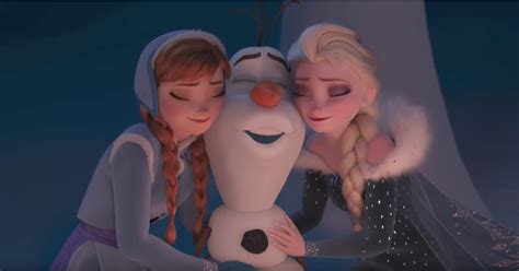 Olaf's Frozen Adventure Trailer | POPSUGAR Family