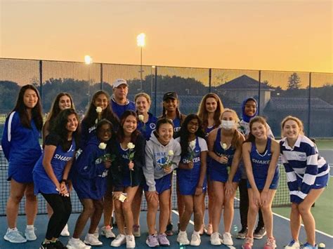 Shaker Girls Tennis Team Wraps Up Their 2021-22 Season With a Slam – The Shaker Bison