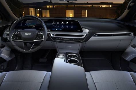 2023 Cadillac LYRIQ Interior Pictures