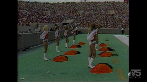 1985: Chicago Bears cheerleaders Honey Bears fired – NBC Chicago