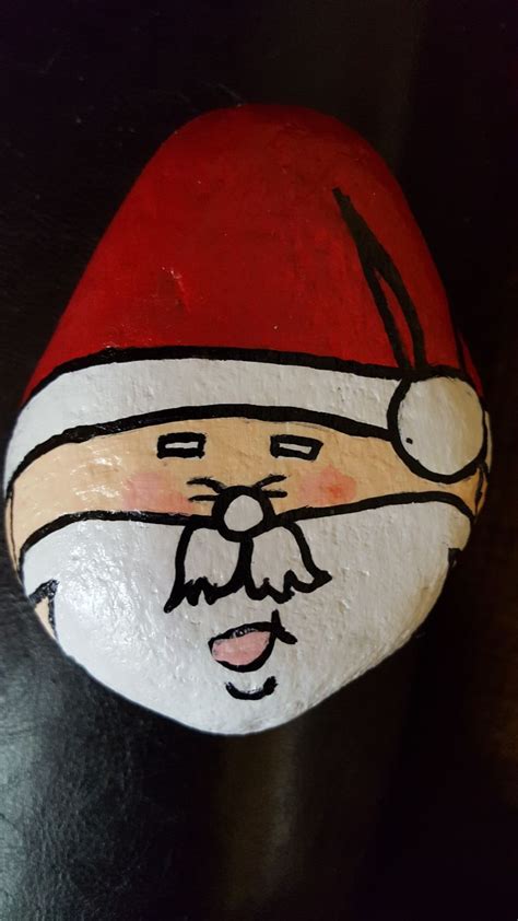 Santa painted rock | Painted rocks, Rock, Painting