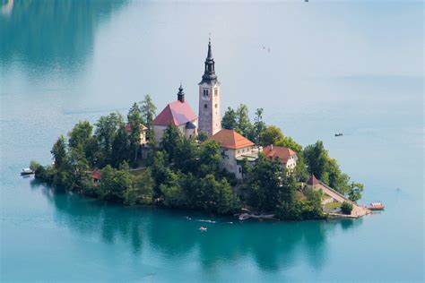 10 Beautiful Photos To Inspire You To Visit The Church On Bled Island ...