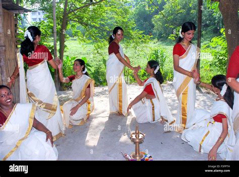 Kaikottikali dance hi-res stock photography and images - Alamy