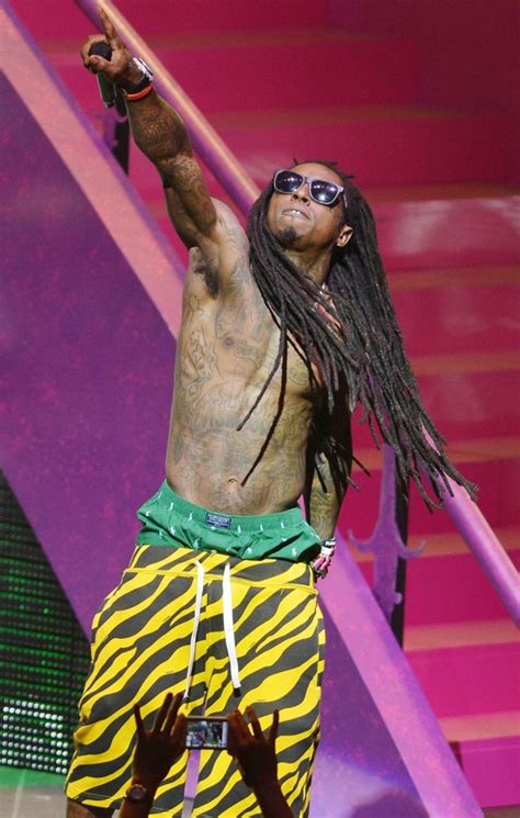 Lil Wayne Picture 132 - Lil Wayne Performing Live on The Nicki Minaj Tour