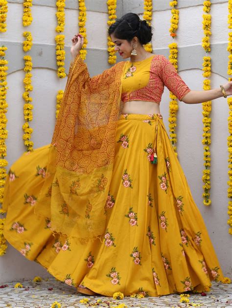 Yellow Cotton Printed Flared Lehenga Choli with Floral Motifs | Floral lehenga, Indian gowns ...