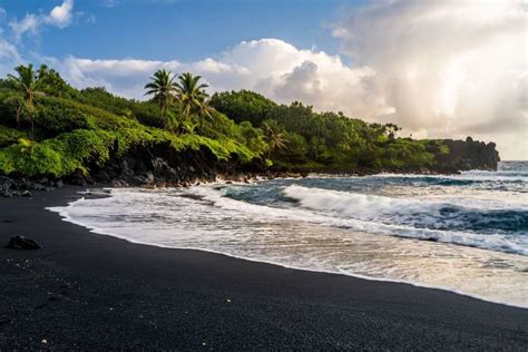 Waiʻanapanapa State Park, Hawaii - Matt Anderson Photography - Getty ...