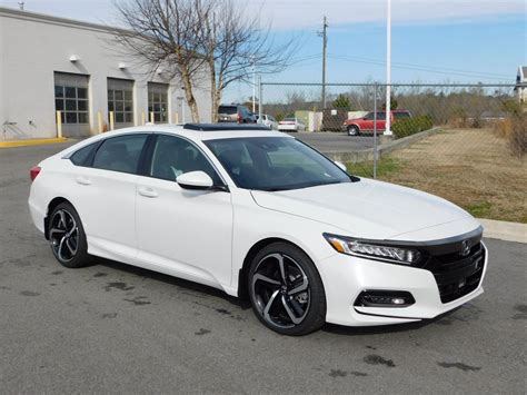 New 2018 Honda Accord Sport 2.0T 4dr Car in Milledgeville #H18176 | Butler Auto Group