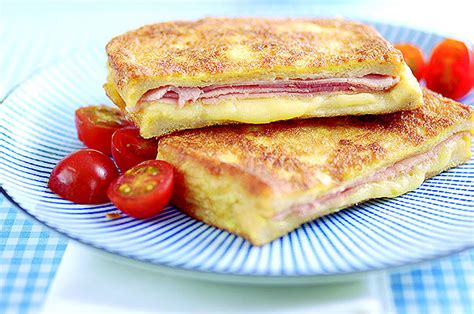 Eggy Bread With Ham And Cheese | Lunch Recipes | GoodtoKnow