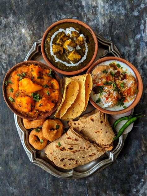 10 Best Indian Thali Meals For Festivals | Indian food recipes ...