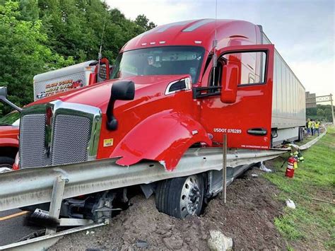 Diesel leaked from tractor trailer after crash on Route 8 in Seymour - Connecticut Post