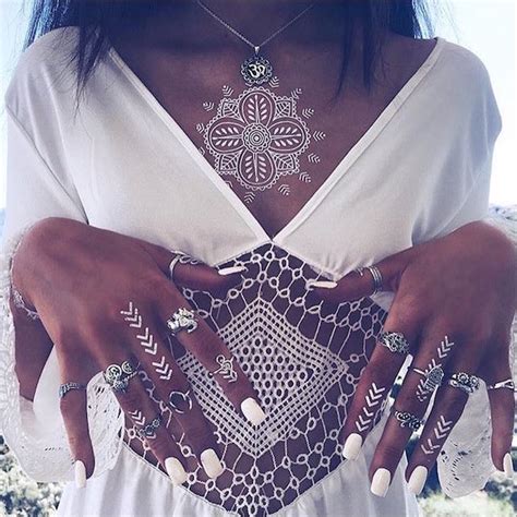 Stunning White Henna-Like Tattoos Look Like Lace Draped Over Skin