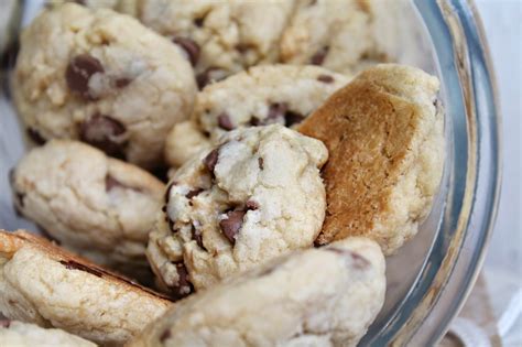 Lick The Spoon: Chewy Choc Chip Biscuits