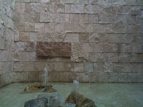 Fountain with block that breads the 30-inch grid | Francis Storr | Flickr