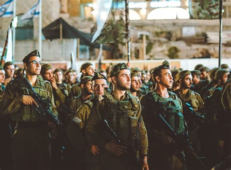 10 Inspiring Facts About the Israel Defense Forces | Judaica Webstore Blog