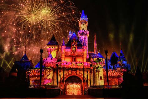 Best ways to see Disneyland fireworks and nighttime shows