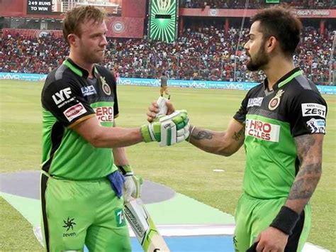 IPL: Virat Kohli, AB de Villiers Hailed For Record-Breaking Show - IPL 9 News