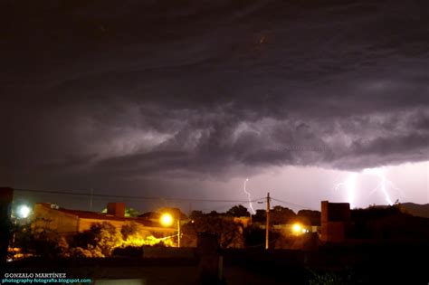 Cazadores de Tormentas de Catamarca: Poderosa Tormenta Eléctrica Nocturna el 11 de Enero 2012