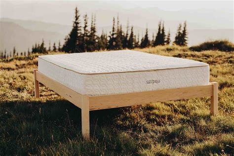 12 organic mattress brands that are non-toxic & all-natural [Ultimate Guide]