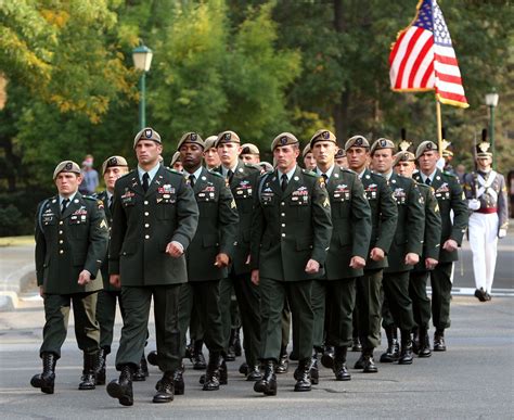 Pin on United States Army uniform | Us army rangers, Army rangers, Army