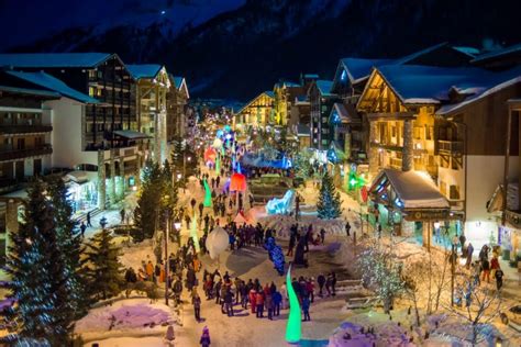 5 Ski Resorts to go for Christmas in The Alps - Festive Fun