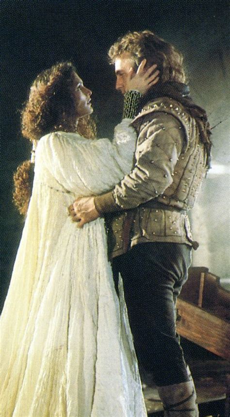 Kevin Costner & Mary Elizabeth Mastrantonio | Robin hood, Kevin costner ...