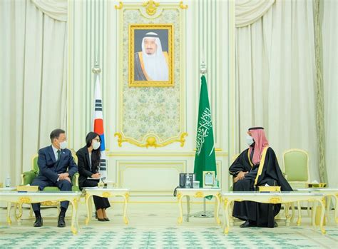 Saudi Arabia, South Korea Seek to Boost Relations, Investments