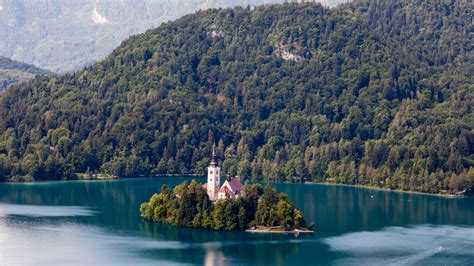 Slovenia Travel Guide