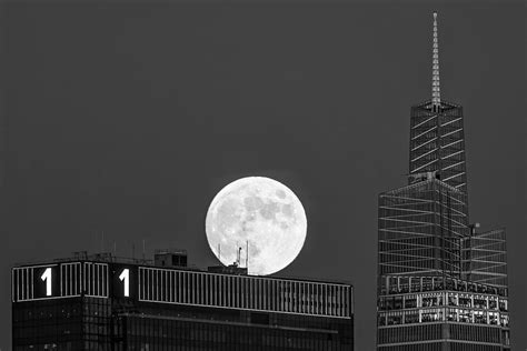 Only One NYC Skyline BW Photograph by Susan Candelario - Fine Art America