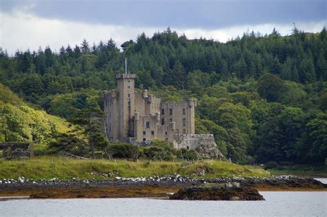 Dunvegan Castle / Isle of Skye