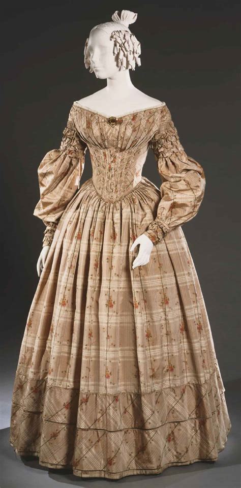 The Romantic Era 1820-1850 – Maggie May Clothing- Fine Historical Fashion