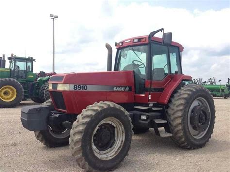 Case IH 8910 Magnum Tractor Parts Manual PDF