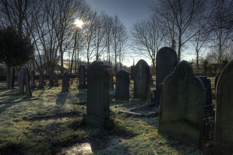 File:St georges church graveyard Carrington Greater Manchester.jpg - Wikipedia