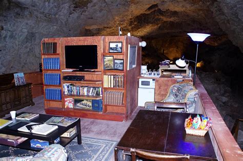 Grand Canyon Caverns Hotel - Deepest, Darkest, Oldest Room In The World