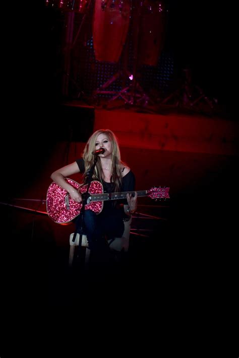 Live in Concert!! - Avril Lavigne Photo (9378627) - Fanpop