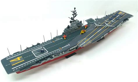 USS Ticonderoga CV-14 Aircraft Carrier Plastic model kit 1/500