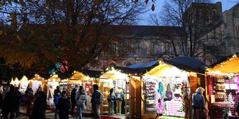 Winchester Cathedral | Christmas Market traders