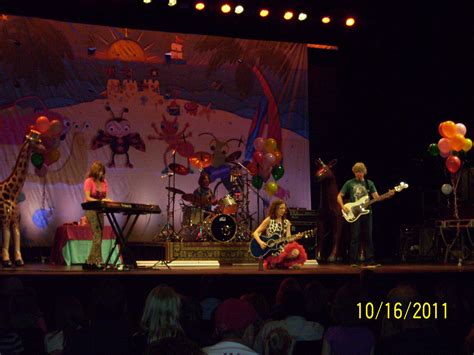 outpourings from a mom's heart: The Laurie Berkner Band