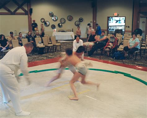 As Sumo Wrestling Grows in the U.S., It’s Mostly Men on the Mats - The New York Times