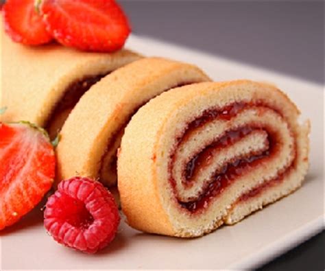 Jelly Roll Recipe - A Fun Easy Cake To Make