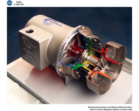 DEMONSTRATION RIGS - CAPSTONE MICROTURBINE CUTAWAY. — Google Arts & Culture