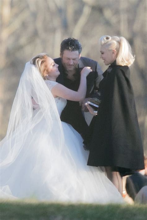 Gwen Stefani and Blake Shelton at RaeLynn's Wedding 2016 | POPSUGAR ...