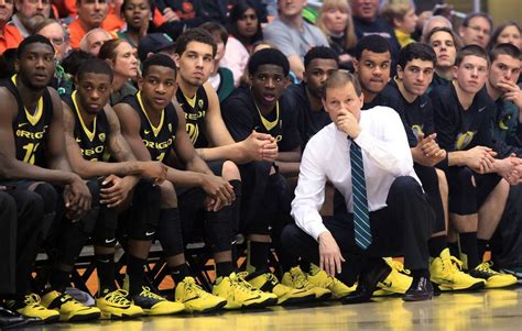 Dana Altman says Ducks basketball still good with recruits following tumultuous summer ...