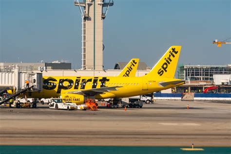 Spirit cancels nearly half of its flights Wednesday as customers and ...