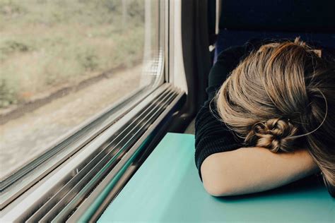Sleep-onset insomnia: how to get to sleep fast | Nourish Balance Thrive