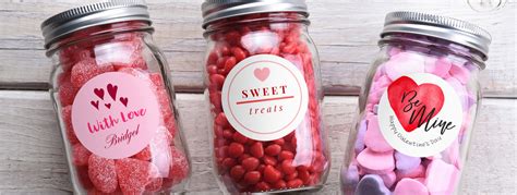 Quick and Easy Valentine’s Day Mason Jar Gift | Avery.com