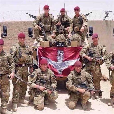 The maroon machine, British Paras in Afghanistan #paras #british ...