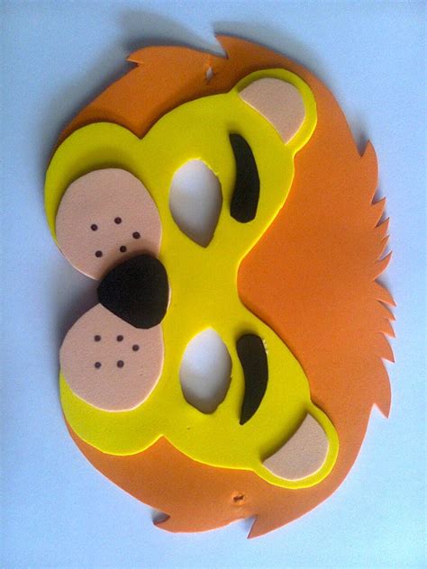 mascara leon | Animal masks for kids, Animal masks craft, Masks crafts