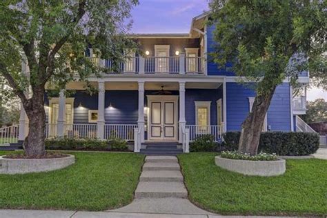 TLC's 'The Little Couple' Is Selling Their Houston Home—and There's Nothing Little About It ...