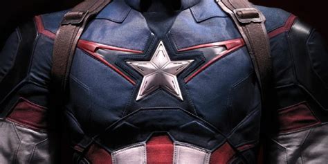 First Look of Sam Wilson's Upgraded Captain America Suit in 'Captain ...